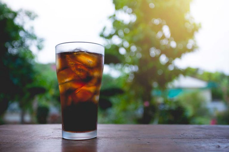 Une consommation excessive de cola peut causer d’importants problèmes musculaires